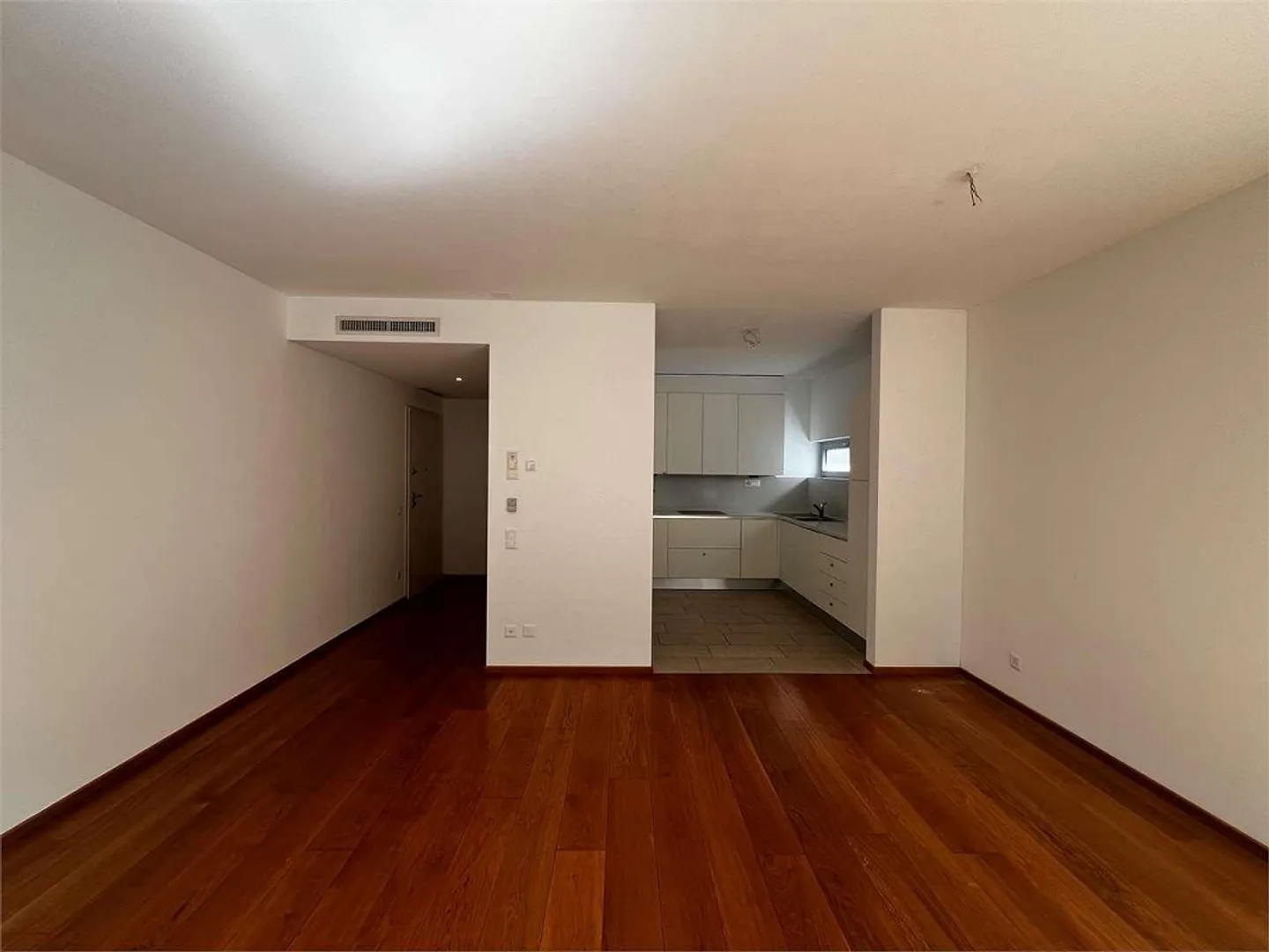 Rif. 2703 Lugano in affitto ampio 2.5 locali con giardino privato - Foto 6 von 10