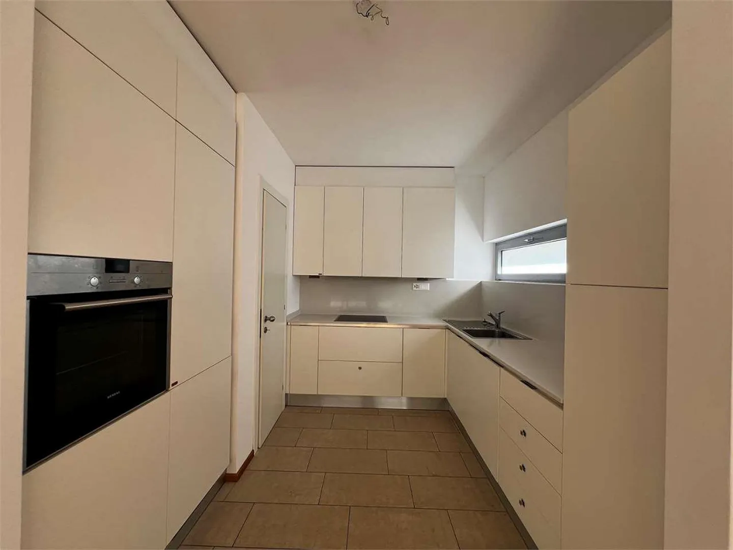Rif. 2703 Lugano in affitto ampio 2.5 locali con giardino privato - Foto 7 von 10