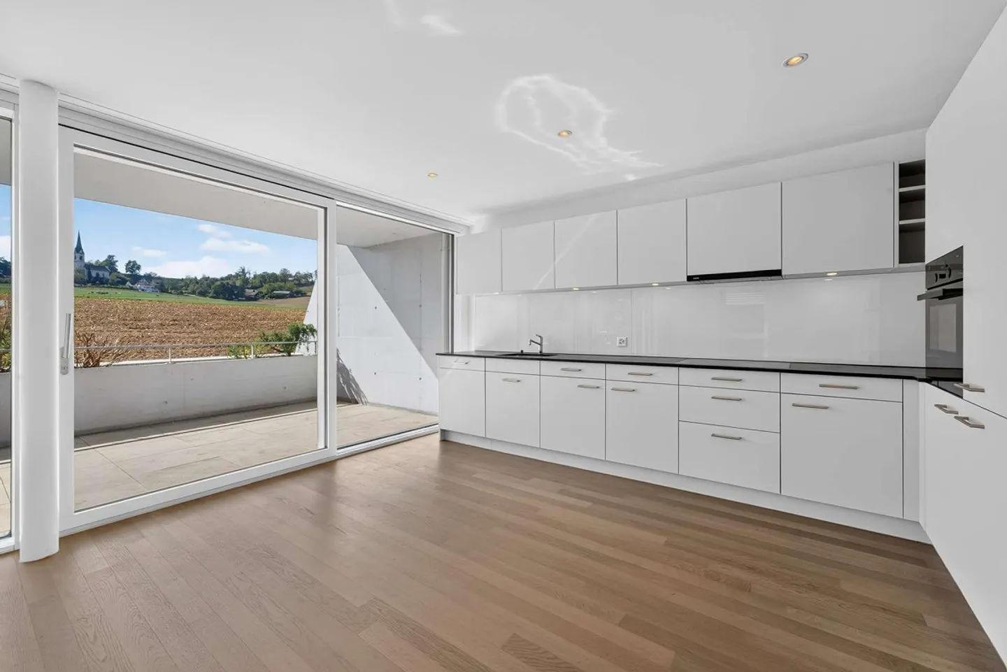 Appartement lumineux de 4,5 pièces - Photo 4 sur 27