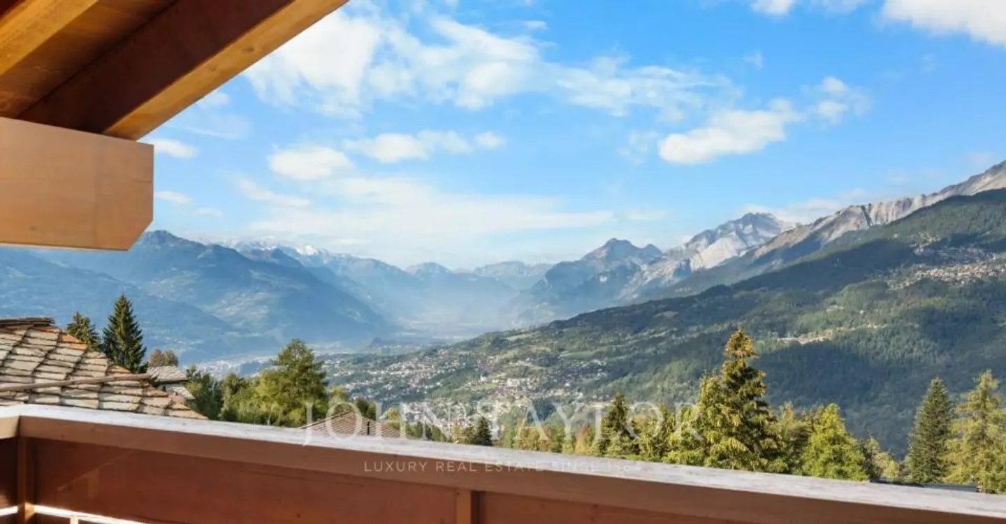 Chalet with panoramic view - Photo 10 of 12