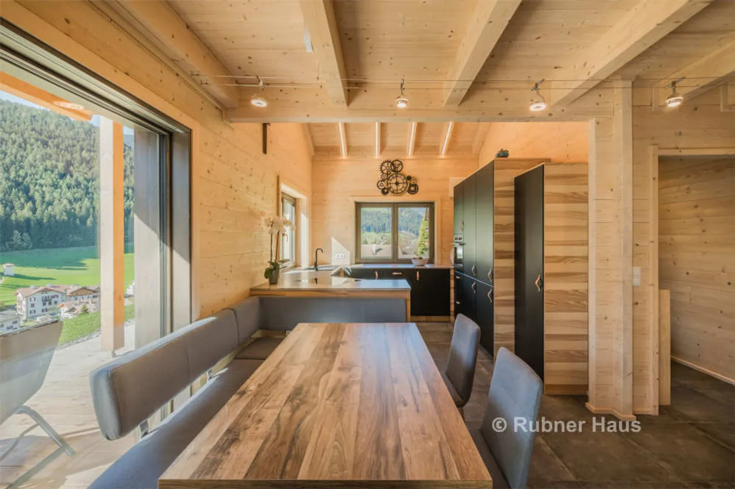 Erstwohnsitz oder Ferienhaus mit  Einliegerwohnung - Foto 7 von 15