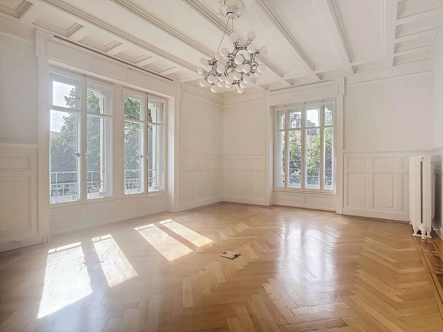 Two prestigious apartments in the heart of the Florimont district - Photo 9 of 13