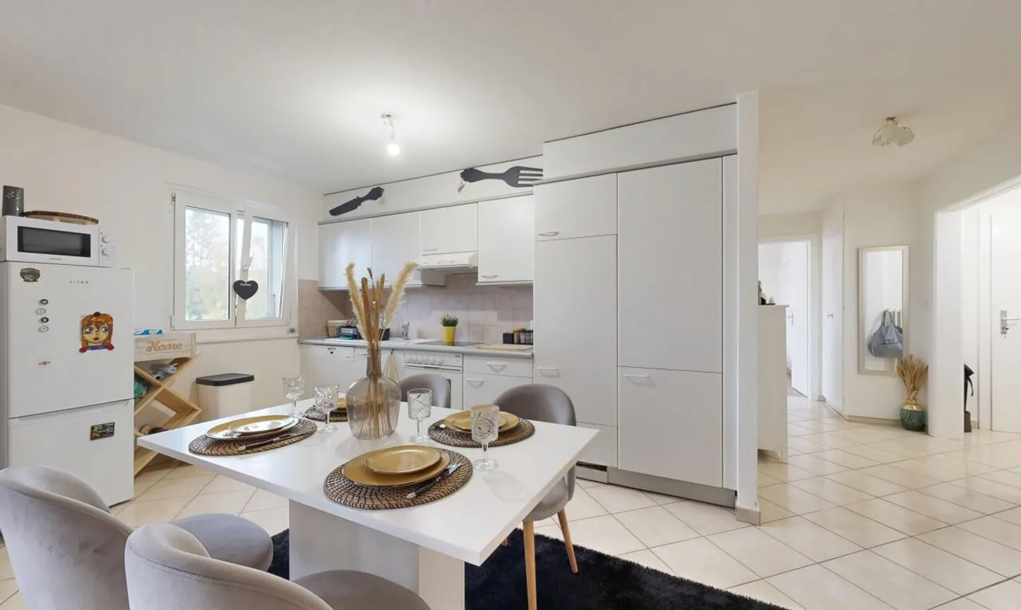 Charmante 3,5-Zimmer helle Wohnung mit Garten und unverbautem Blick - Foto 5 von 11