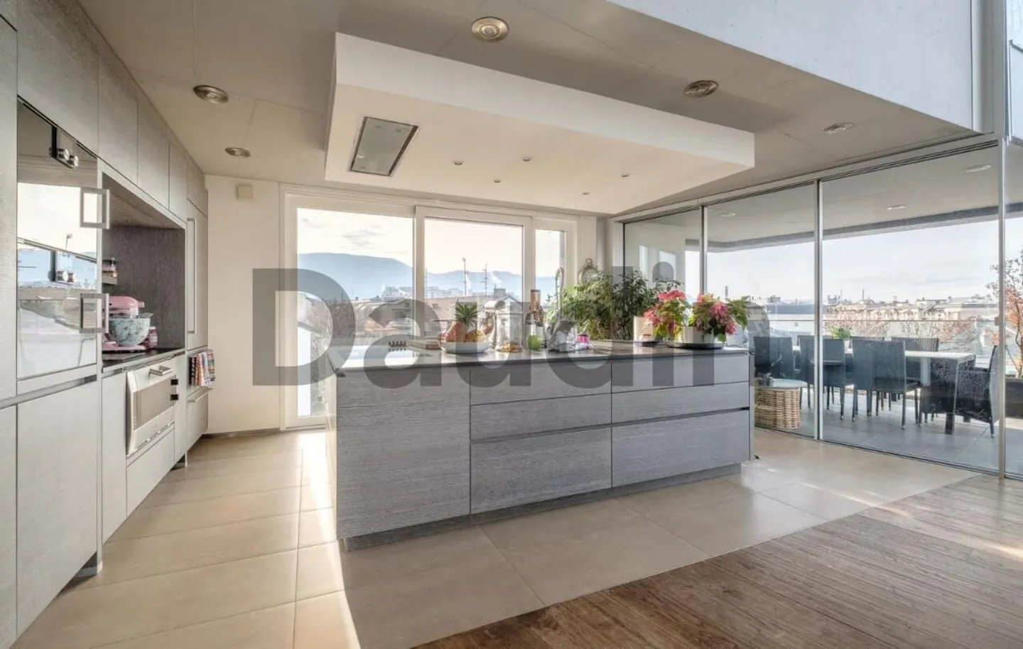 Attico di 7 stanze con vista panoramica a Carouge - Foto 3 di 9