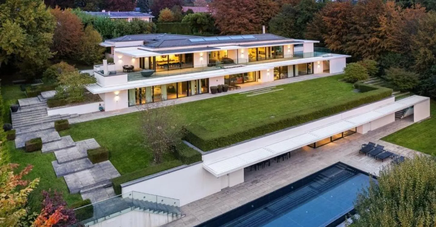 Proprietà eccezionale con architettura contemporanea - Foto 1 di 12