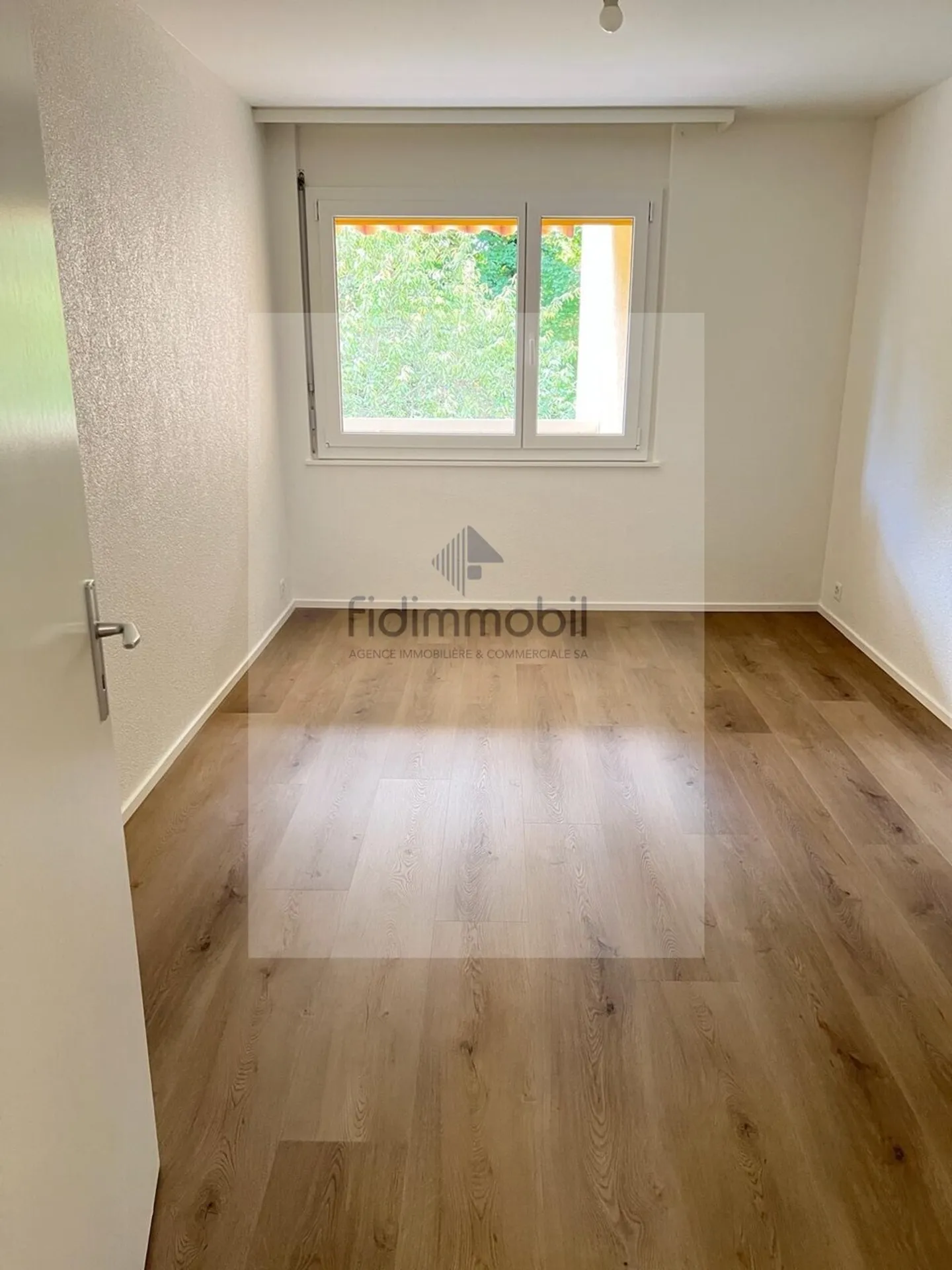 Fully renovated apartment. - Photo 5 of 7