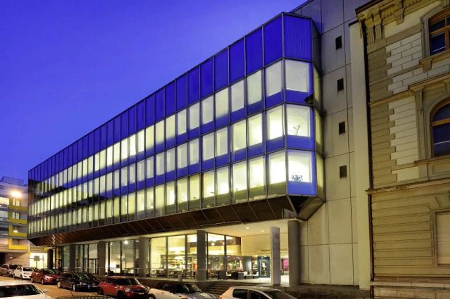 Proche d'Aeschenplatz - Place de parking pour moto ou Smart - Photo 2 sur 2