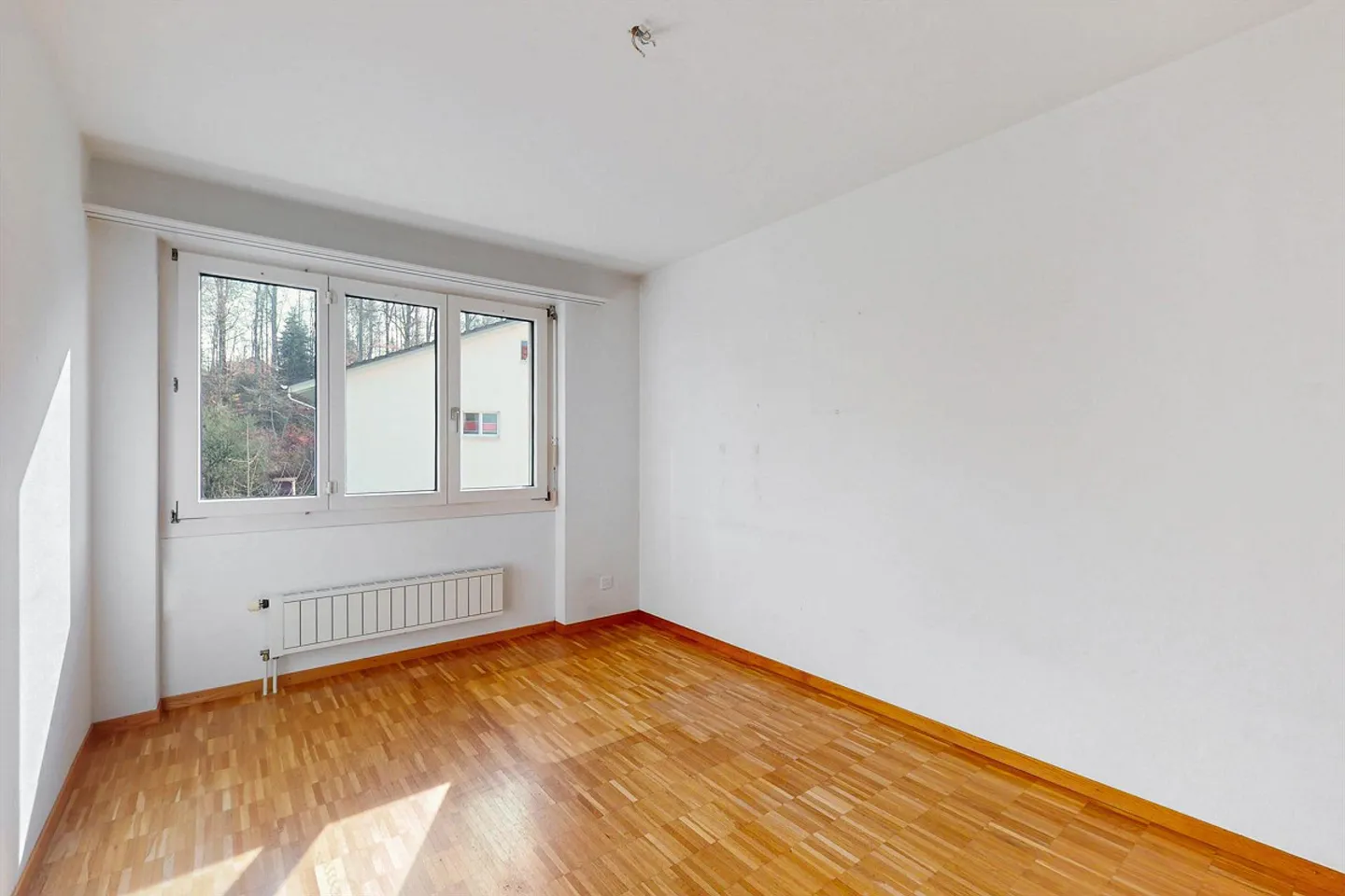 Charmante Wohnung mit Garten - Foto 3 von 4