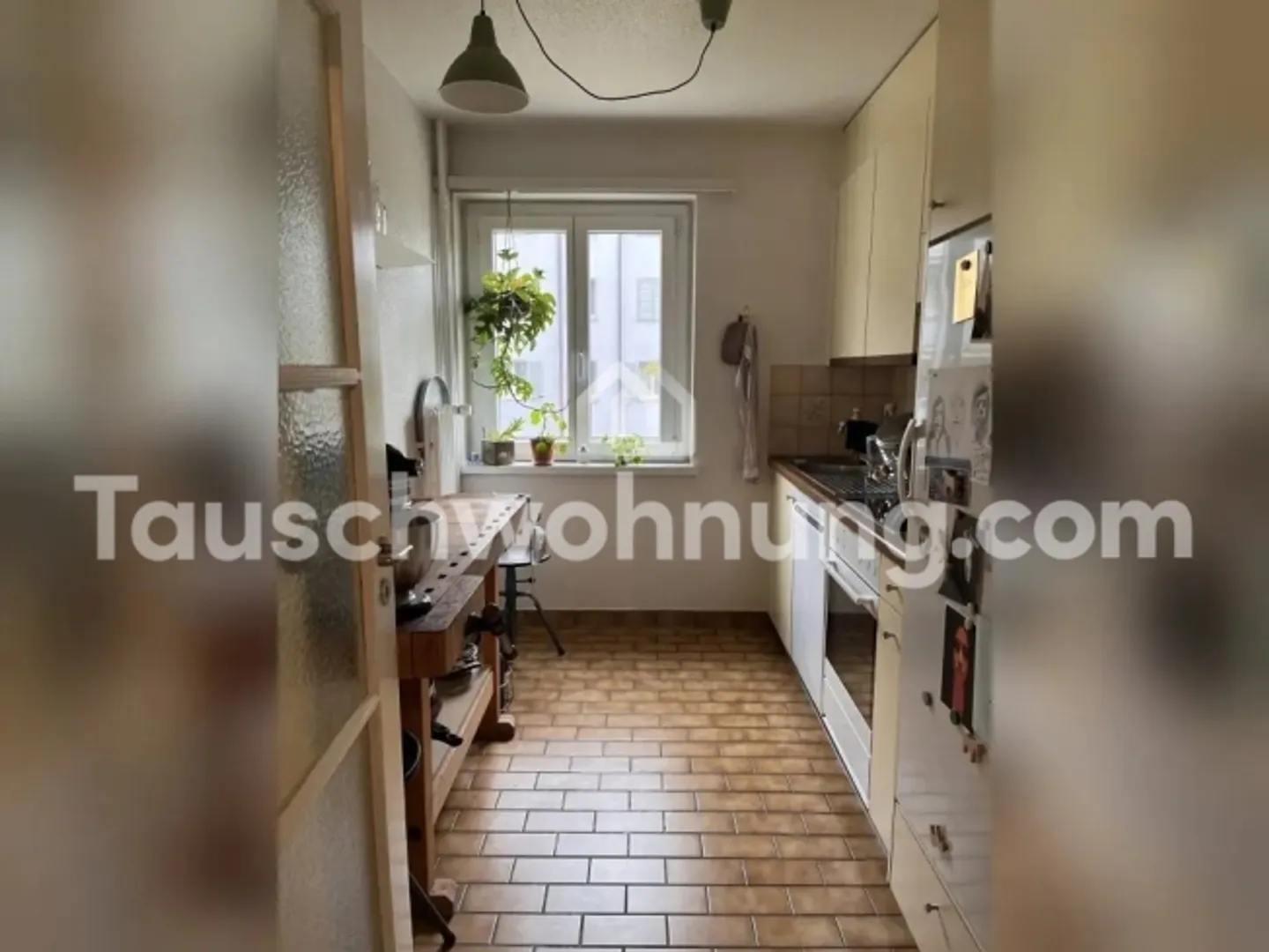 «[APPARTAMENTO IN SCAMBIO] Abitazione accogliente vicino all'Heuried» - Foto 2 di 5