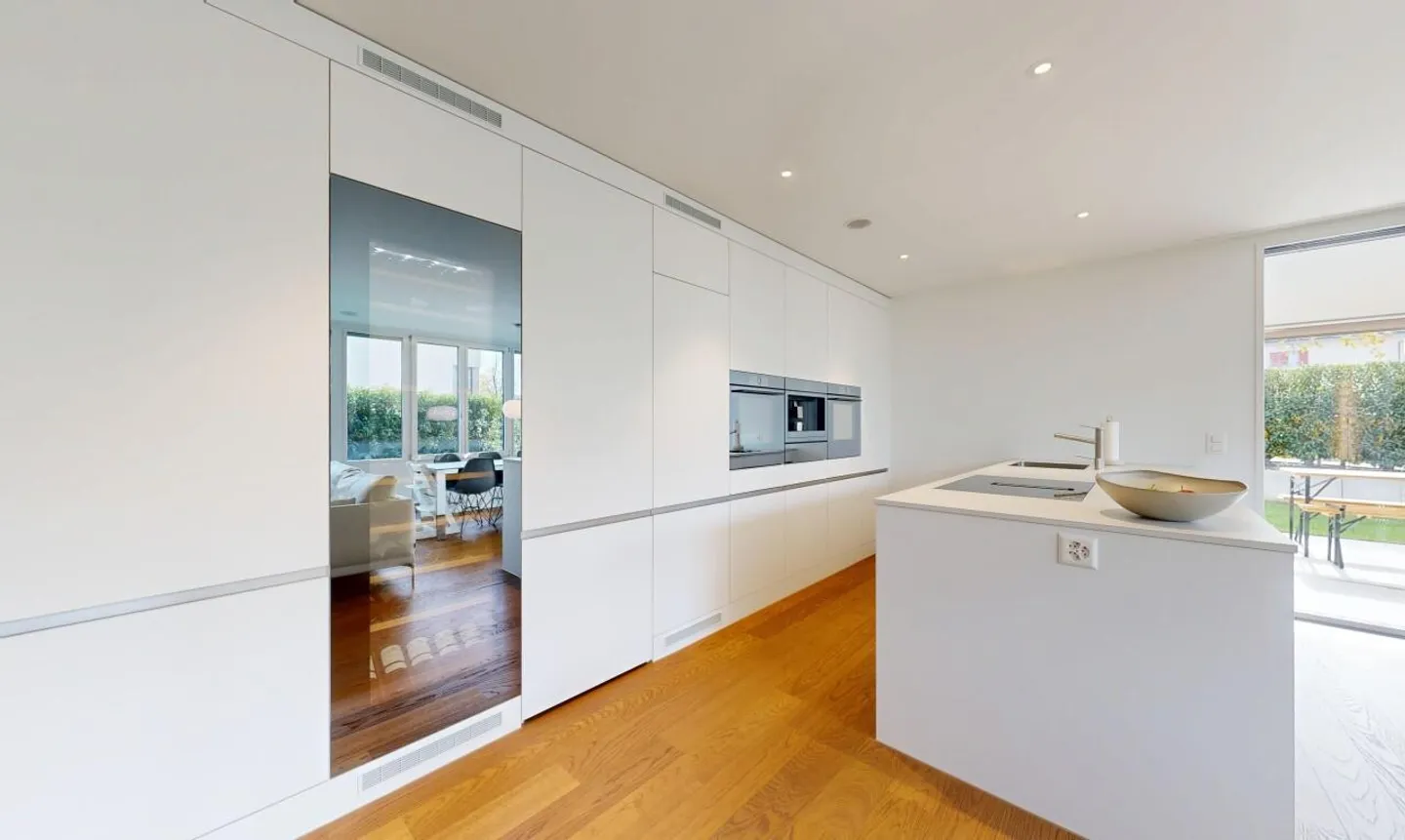 Hochwertige 4.5-Zimmer-Gartenwohnung an zentraler Lage - Foto 3 von 11