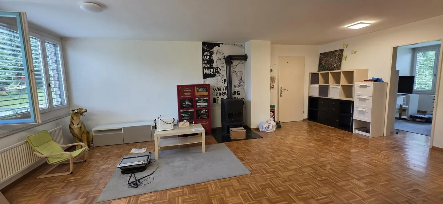 Helle Familienwohnung in Fällanden - Foto 2 von 8