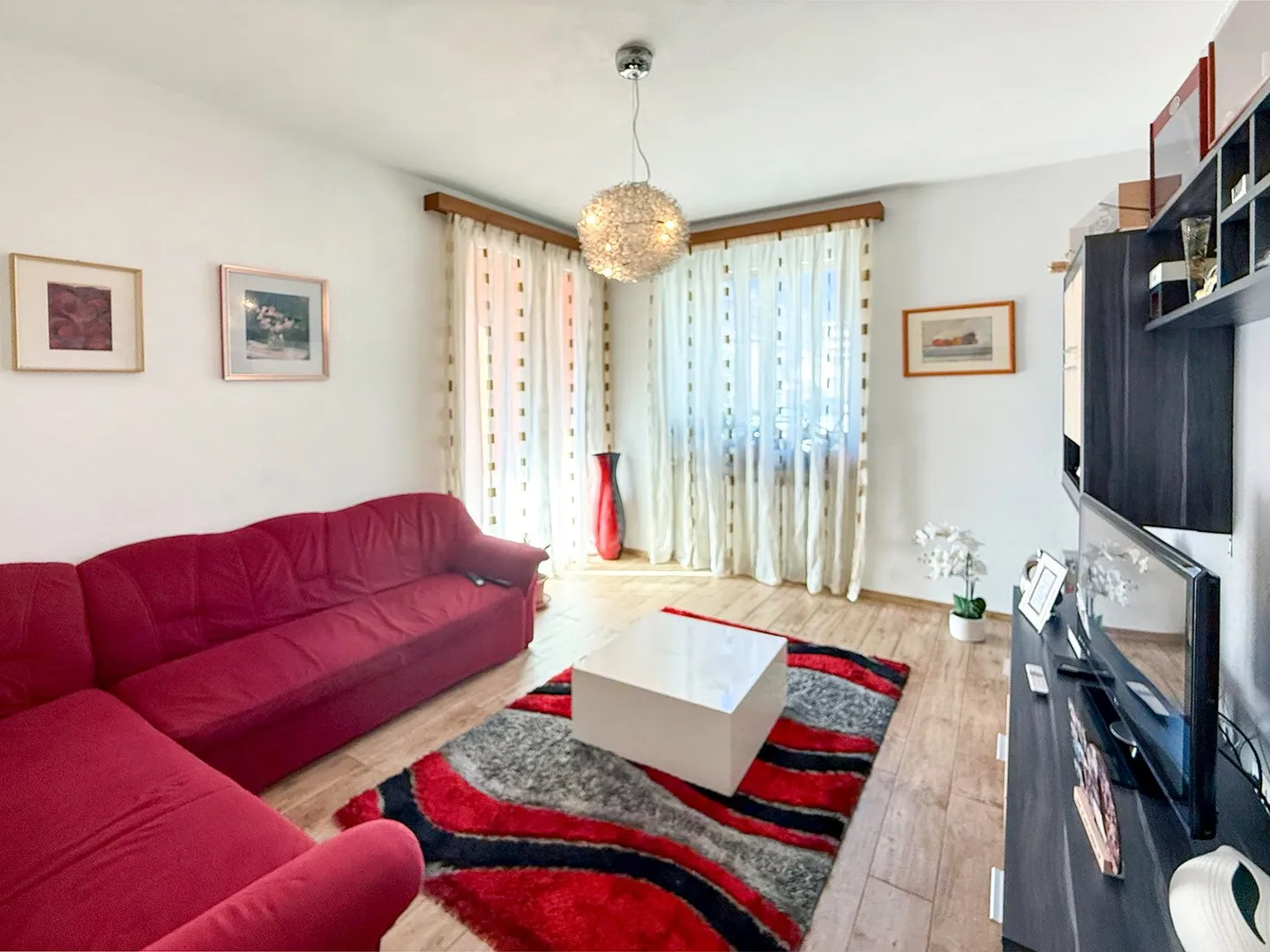 Single-family house with large garden - Photo 10 of 18