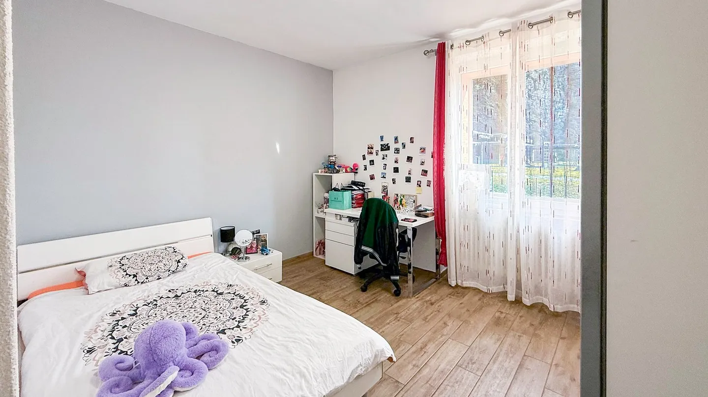 Single-family house with large garden - Photo 12 of 18