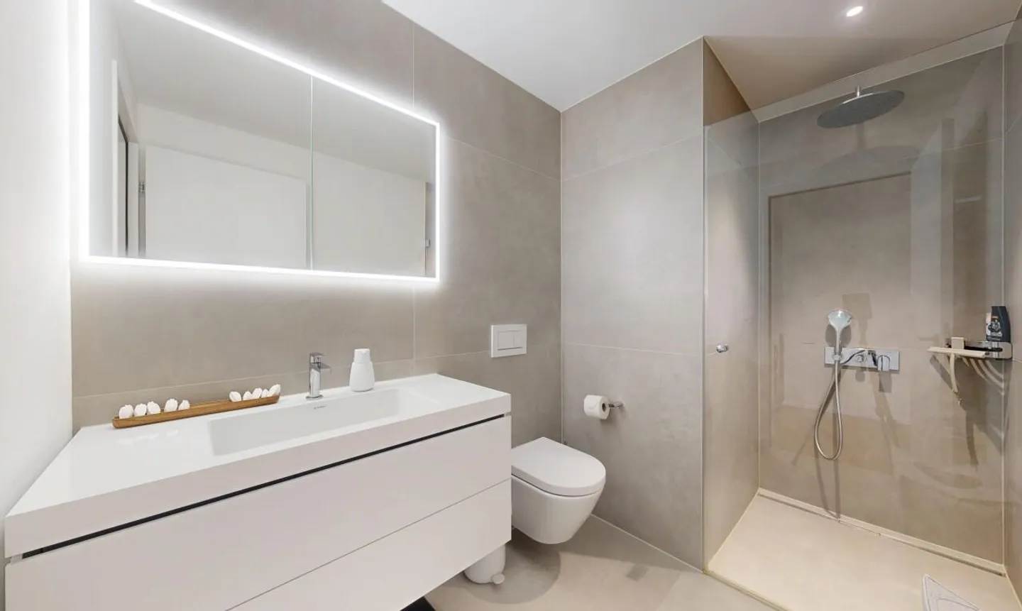 Hochwertige 4.5-Zimmer-Gartenwohnung an zentraler Lage - Foto 10 von 11