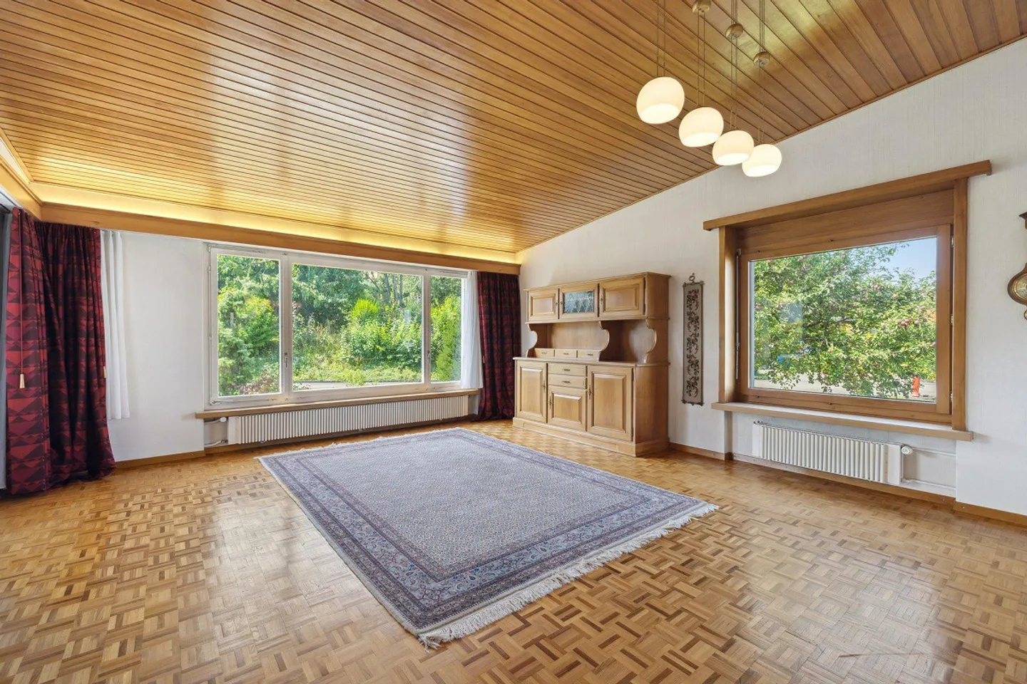 Charmantes Einfamilienhaus im Grünen - Foto 2 von 24