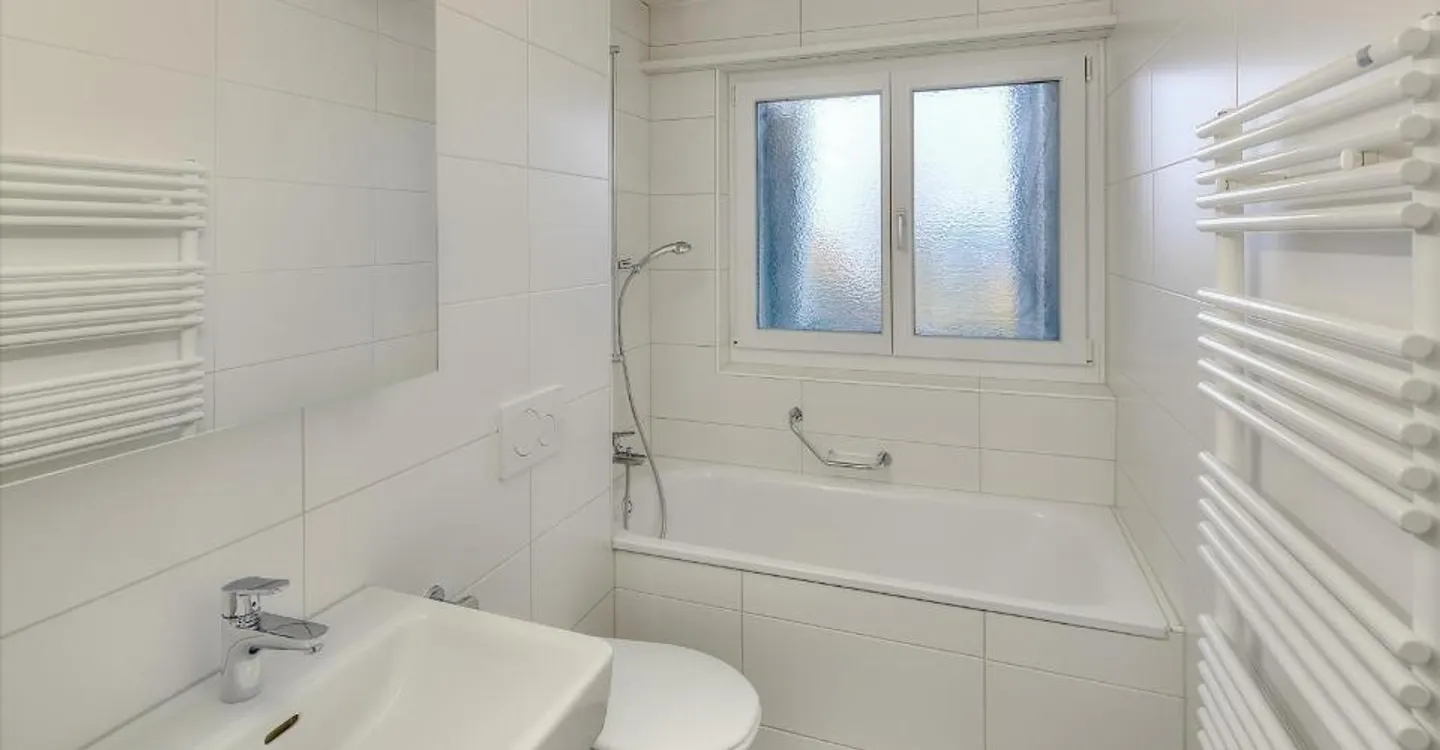 Light-flooded, modern living guaranteed! - Photo 5 of 10