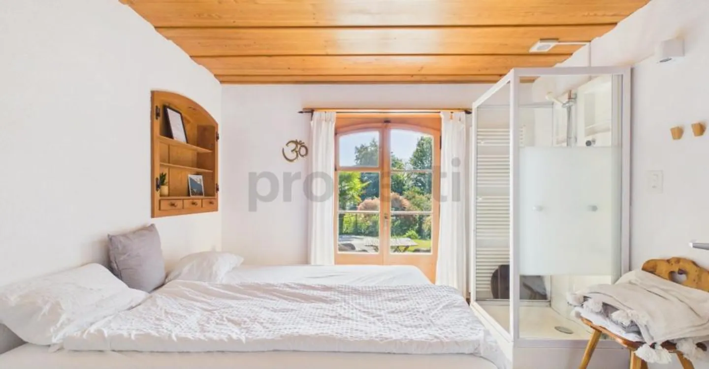 Luxuriöse Villa mit Pool & Privatstrand  absolute Privatsphäre am Vierwaldstättersee - Foto 7 von 12