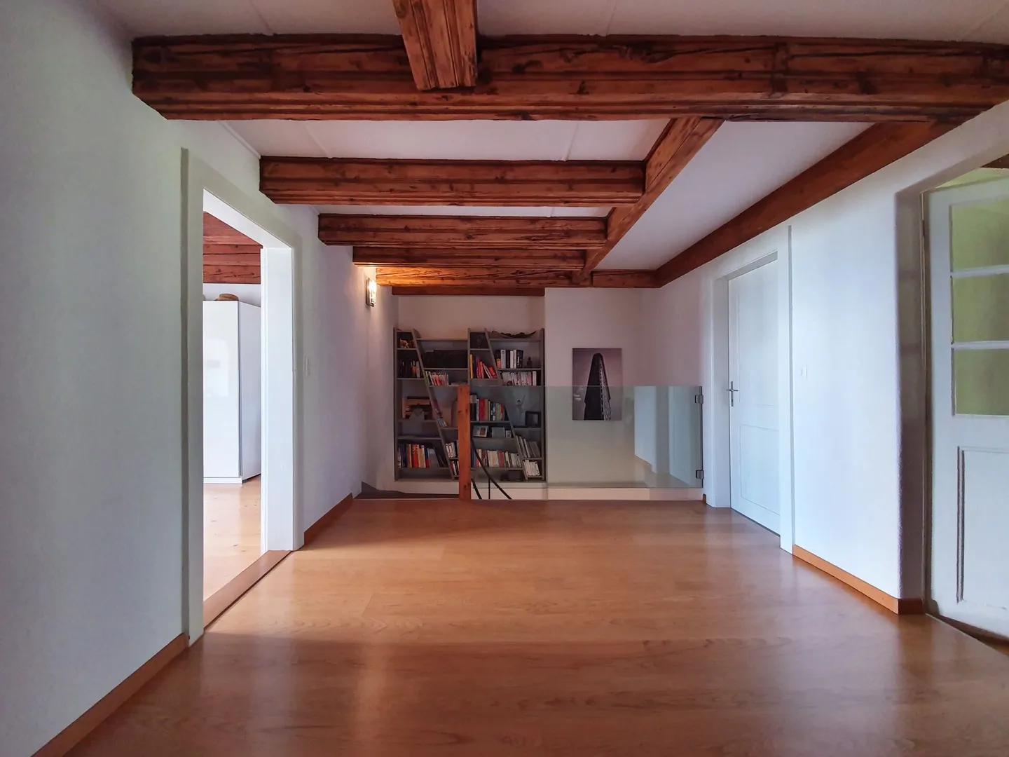 Magnifico appartamento con giardino e vista lago - Foto 6 di 14