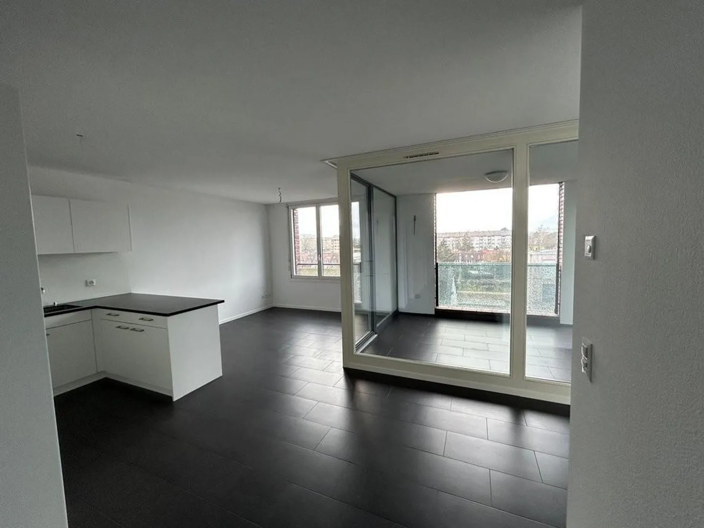 Modern 3.5 Room Apartment in the Volta West Development - Photo 5 of 8