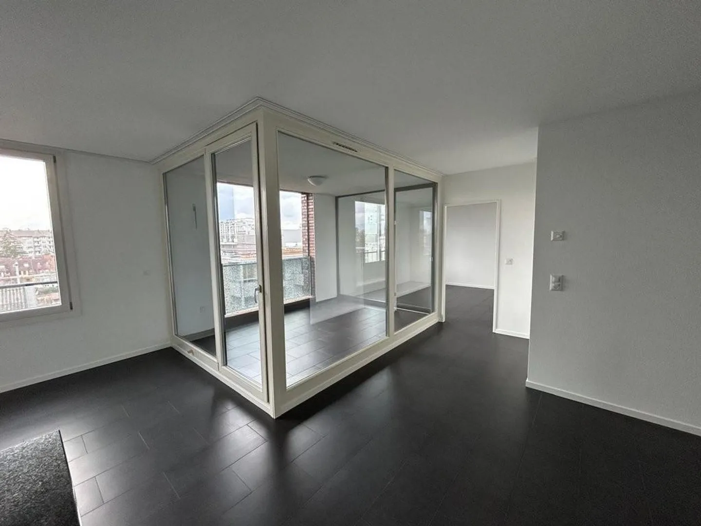 Modern 3.5 Room Apartment in the Volta West Development - Photo 7 of 8