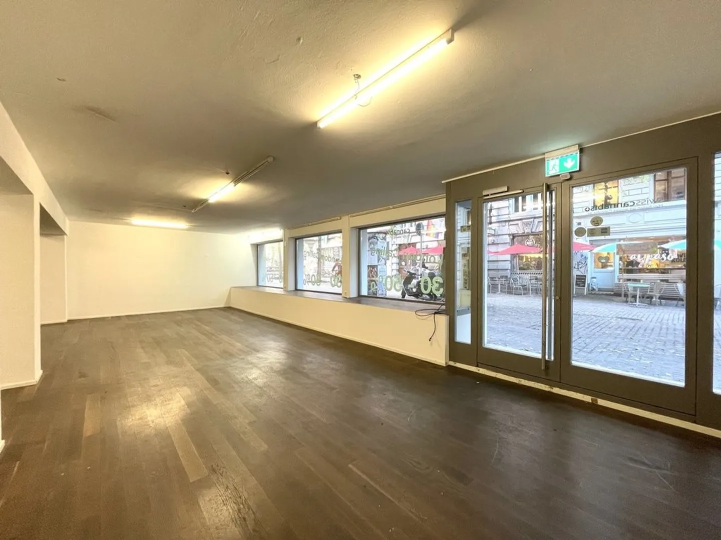 Spazio commerciale nel cuore di Niederdorf Zurigo - Foto 3 di 9