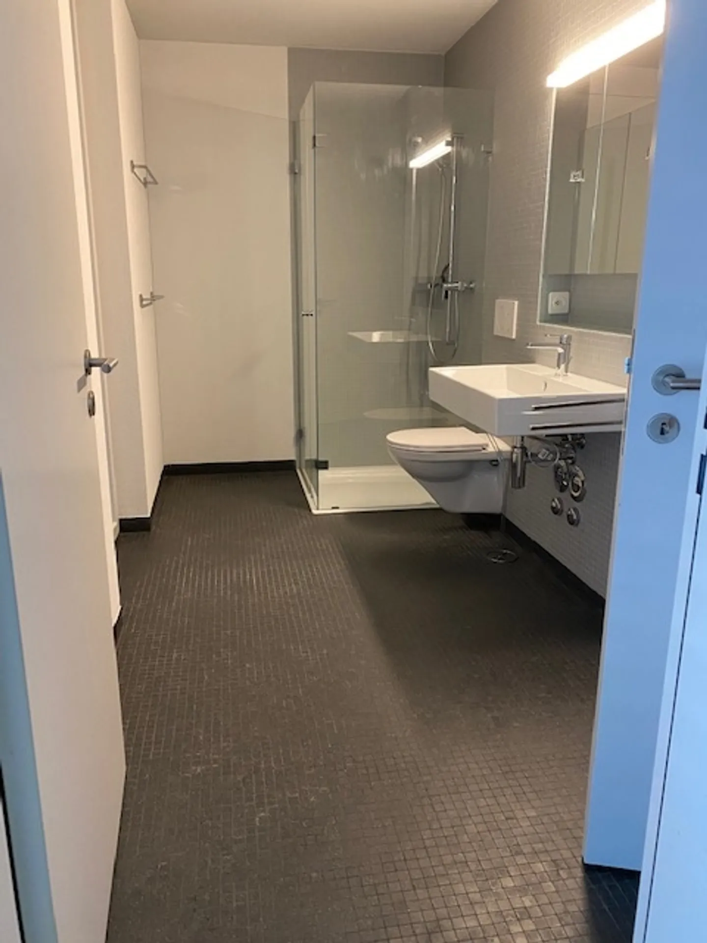 Apartment for rent - Photo 5 of 5