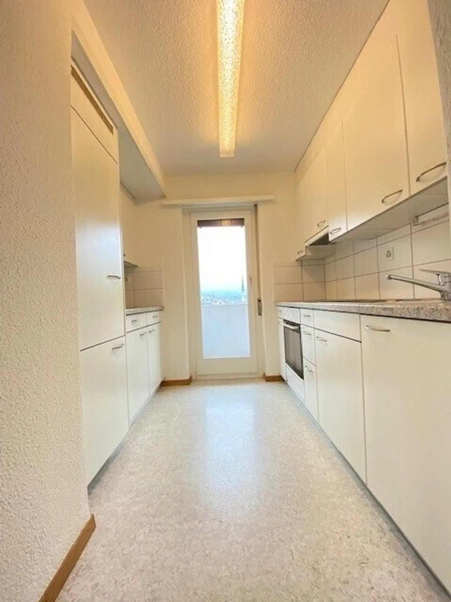 4.5 Room Apartment - Photo 5 of 8
