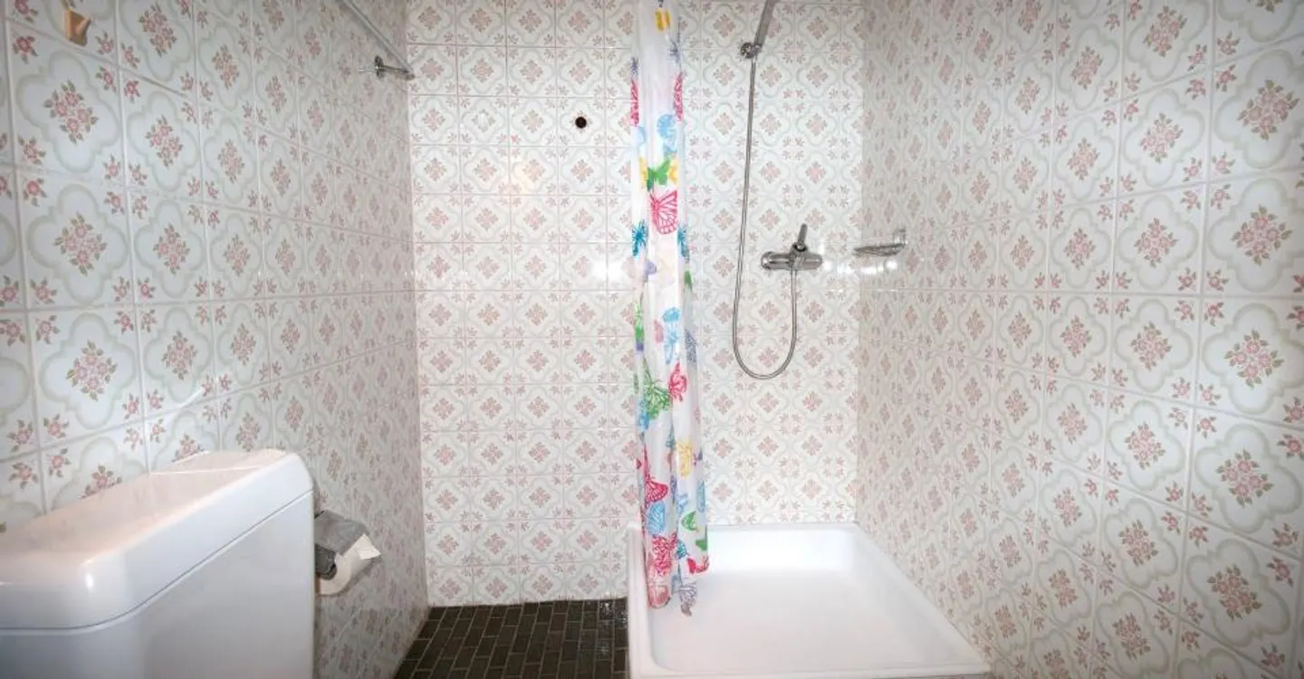 Studio 1.5-05, high-quality 1.5-room apartment with balcony and great view in the center - Photo 6 of 7