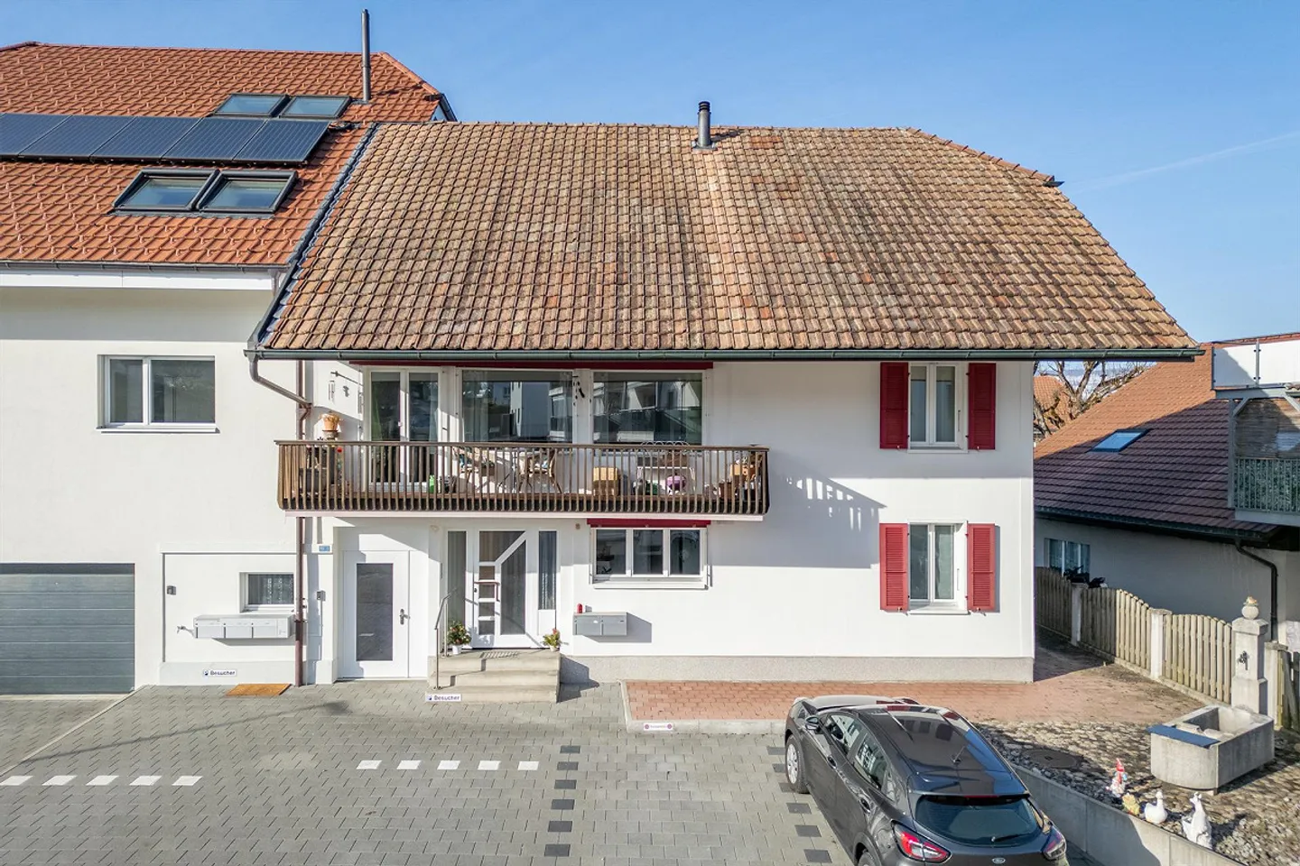 Charming 4.5-room apartment with balcony and garage in Etziken - Photo 5 of 16