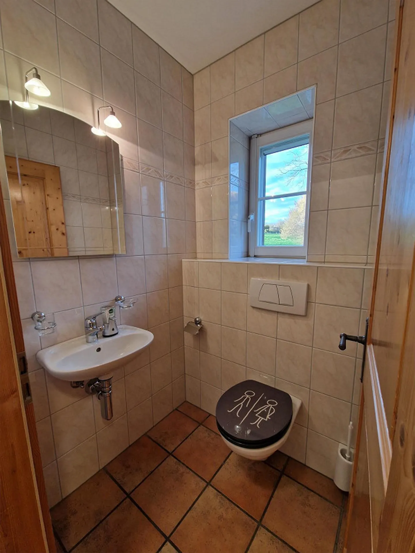 Charming Single-Family Home in Nature - Photo 3 of 12