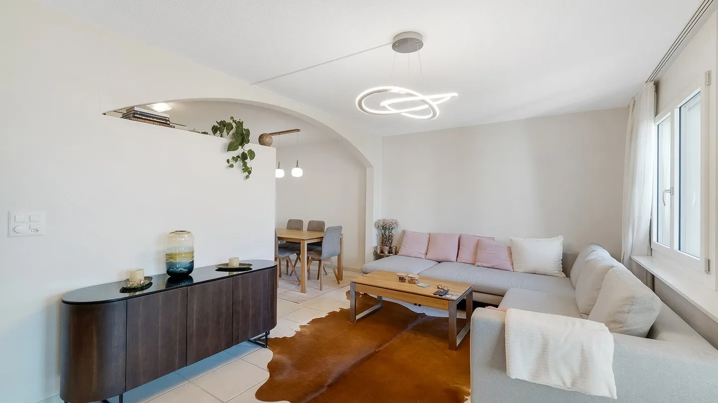 Sonnenverwöhnte 2.5-Zimmer-Wohnung - Foto 2 von 7