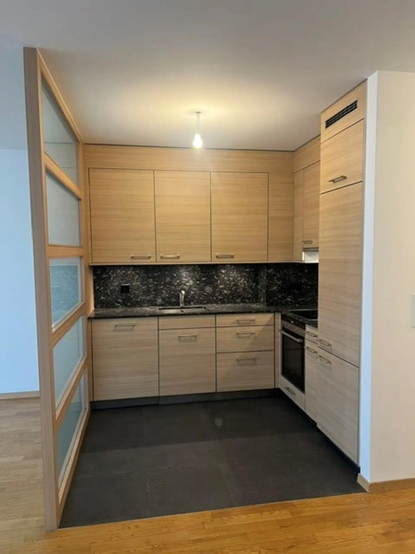 Pully Sud - Charmant appartement de 3 pièces avec jardin privatif - Photo 5 sur 10