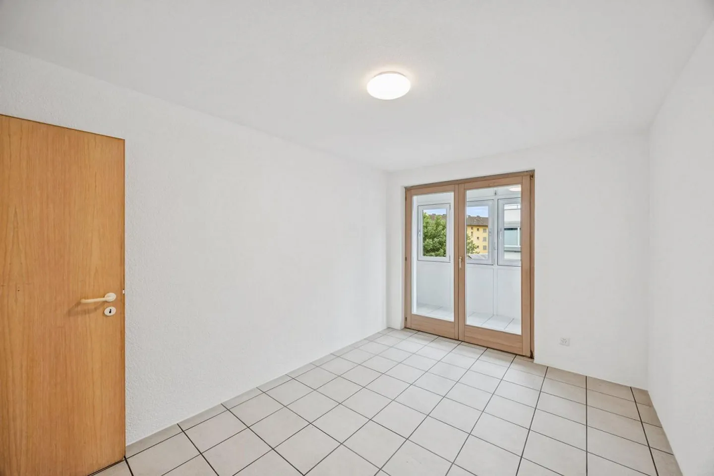 Appartamento di 3,5 stanze appena ristrutturato al 3° piano a Bienne - Foto 1 di 11
