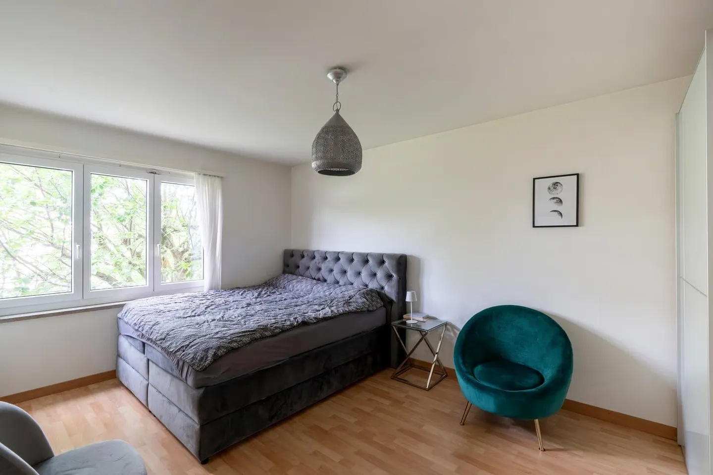 Fully Rented Multi-Family House in a Central Residential Location in Dübendorf - Photo 3 of 13