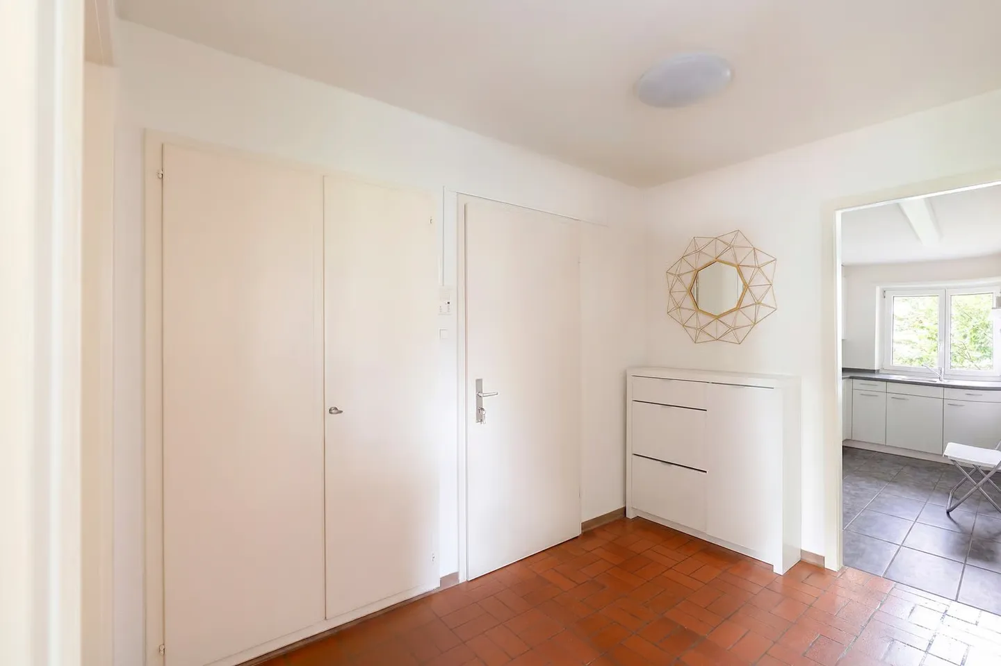 Fully Rented Multi-Family House in a Central Residential Location in Dübendorf - Photo 7 of 13