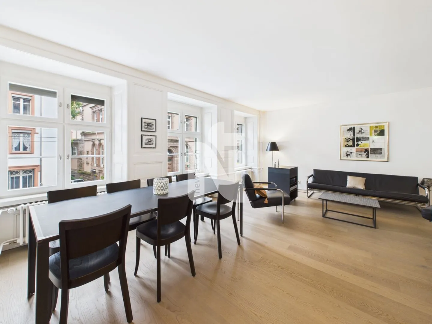 Lichtdurchflutete, möblierte 3.5-Zimmer-Wohnung mit grossem Balkon in zentraler Lage beim Spalentor - Foto 4 von 12