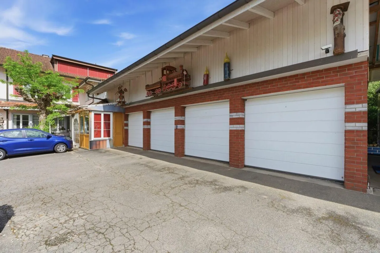Attractive Yield Property: MFH with 4 Apartments and Various Parking Spaces... - Photo 9 of 13