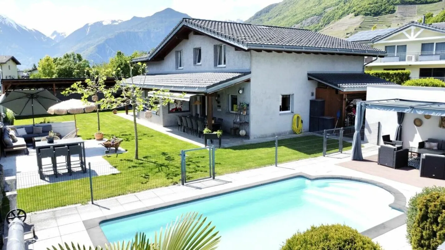 Villa indipendente con 7,5 camere a Fully - Foto 2 di 32