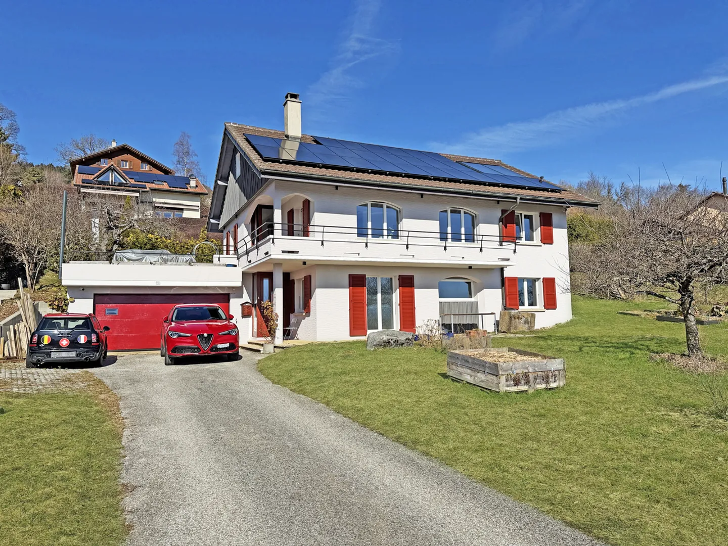 Renoviertes Familienhaus in der Natur - Foto 1 von 13