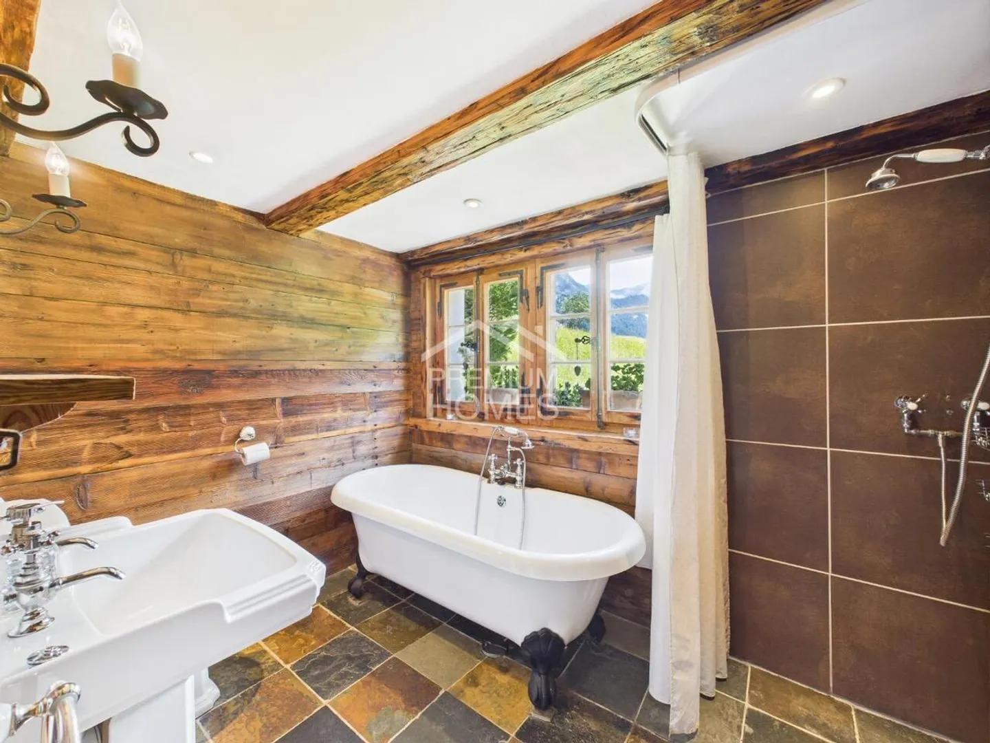 Chalet-Rückzugsort mit atemberaubendem Blick - Foto 11 von 13