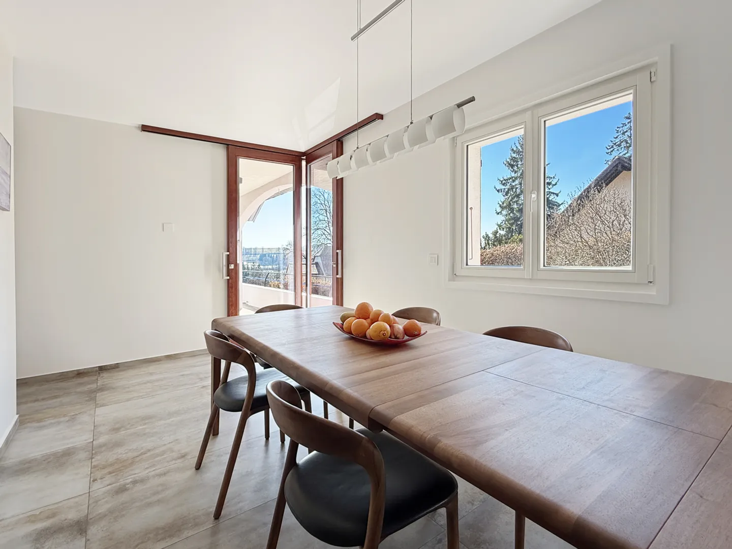 Renoviertes Familienhaus in der Natur - Foto 4 von 13