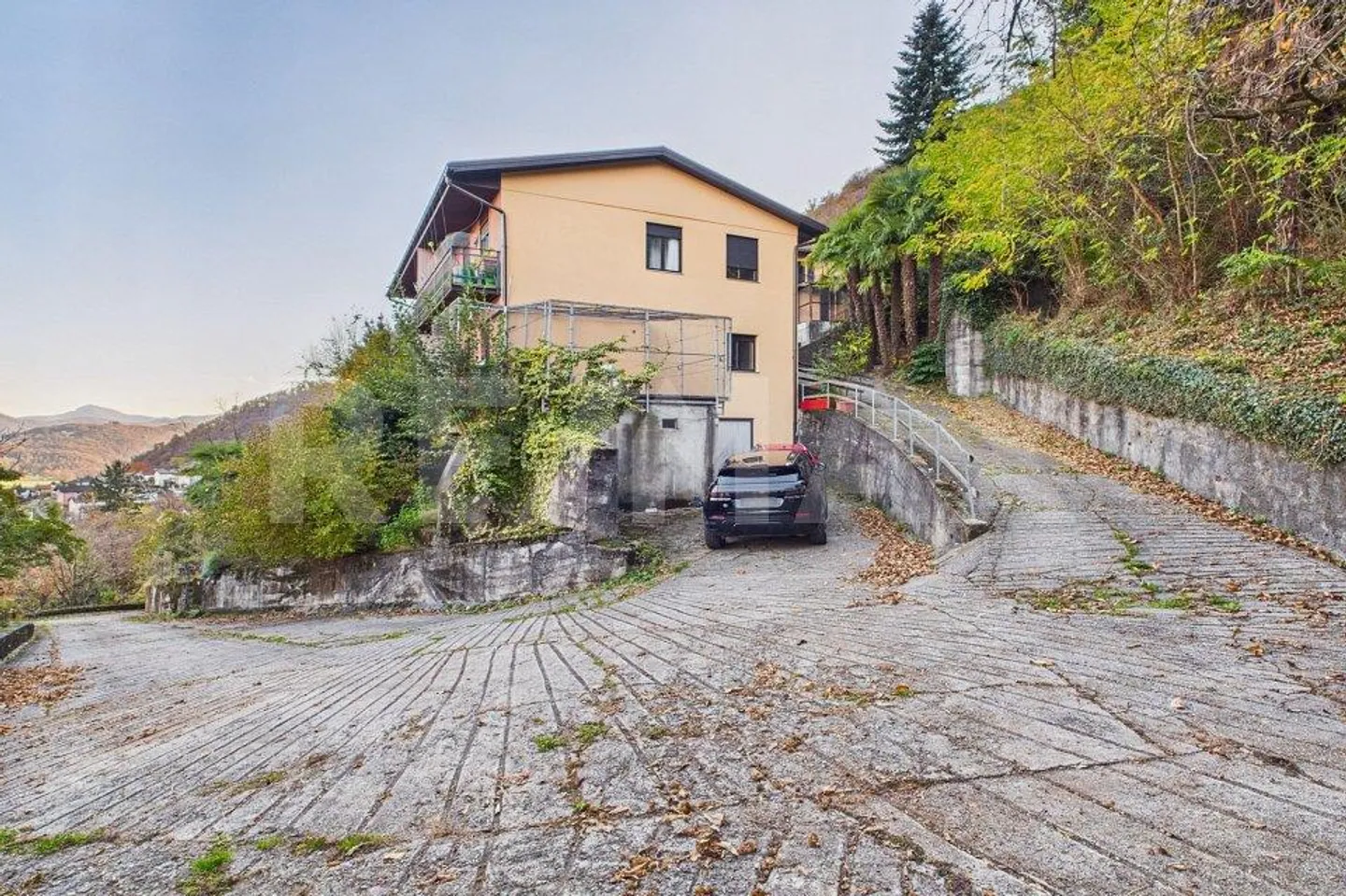 Edificio di appartamenti affascinante - Foto 3 di 13