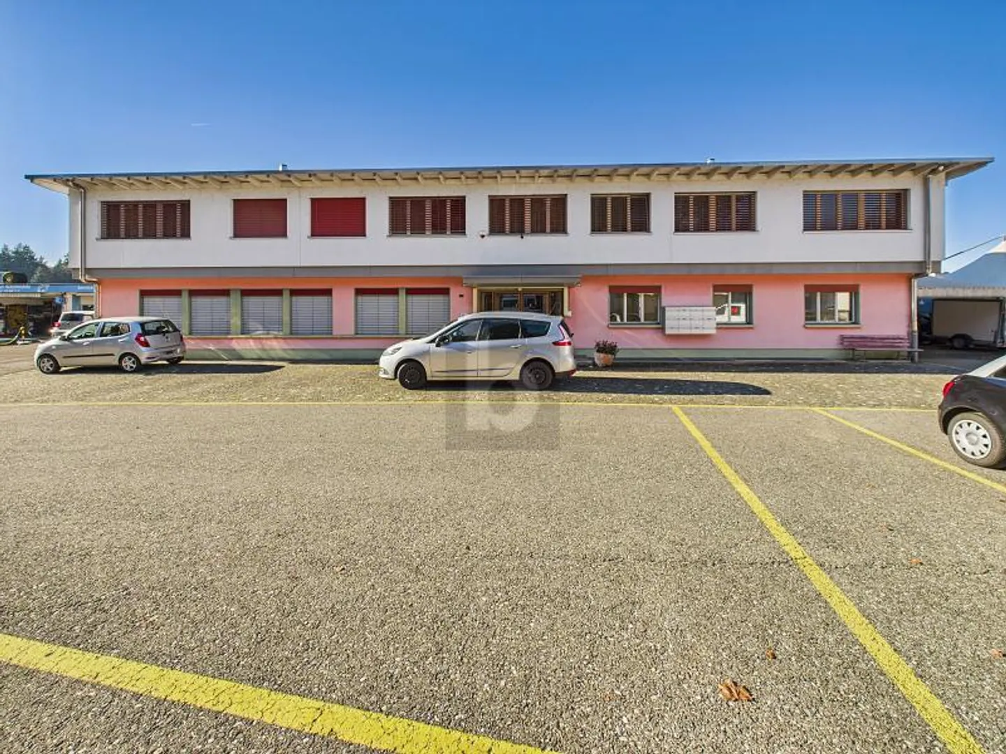 SPACIEUX ET ABORDABLE PRÈS DE LA VILLE - Photo 1 sur 6