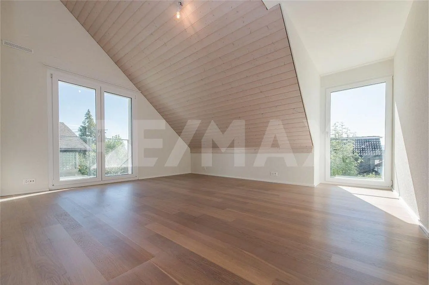 Maison Minergie indépendante de 6½ pièces dans un emplacement privilégié - Photo 5 sur 12