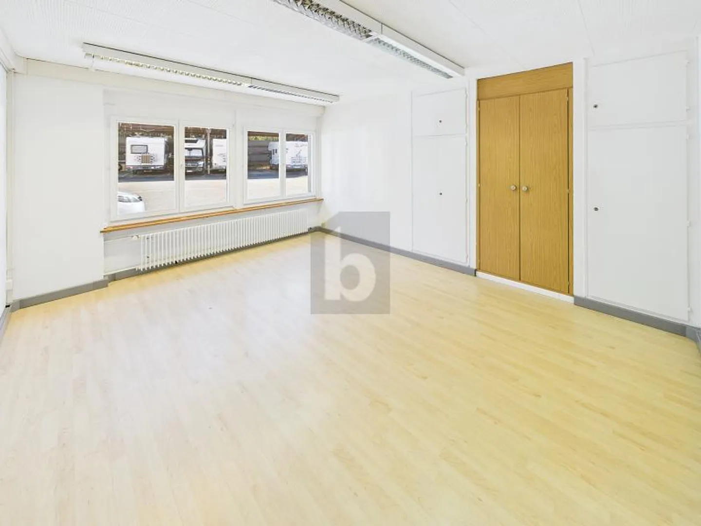 SPACIEUX ET ABORDABLE PRÈS DE LA VILLE - Photo 2 sur 6