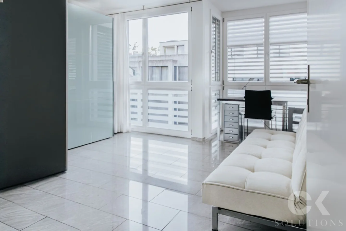 Exclusive 3.5-room penthouse apartment above the rooftops of Basel - Photo 10 of 13