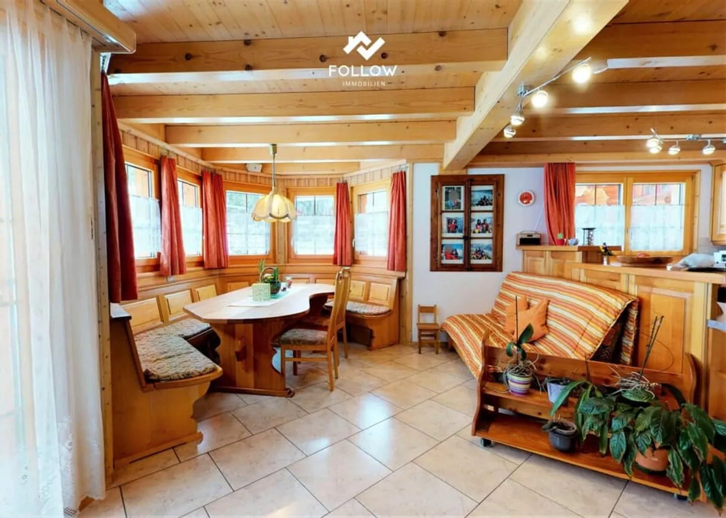 Vivez là où les autres passent leurs vacances ! Grand chalet bien entretenu et confortable - Photo 3 sur 12