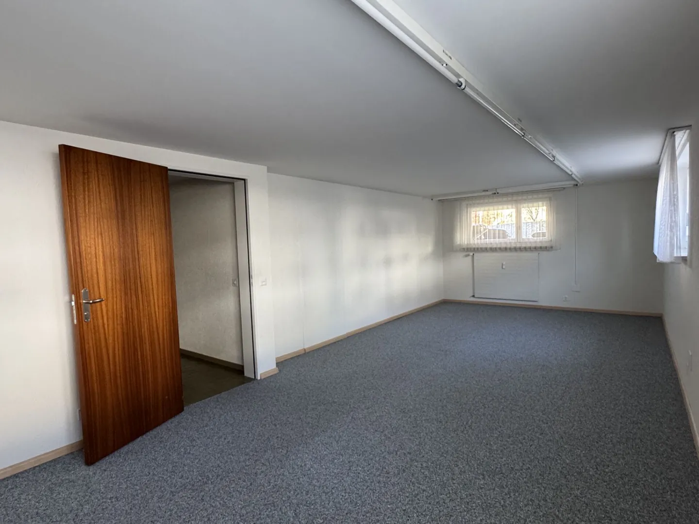 Spazio ufficio al piano terra di Burgunderstrasse 15 a 4153 Reinach - Foto 1 di 7