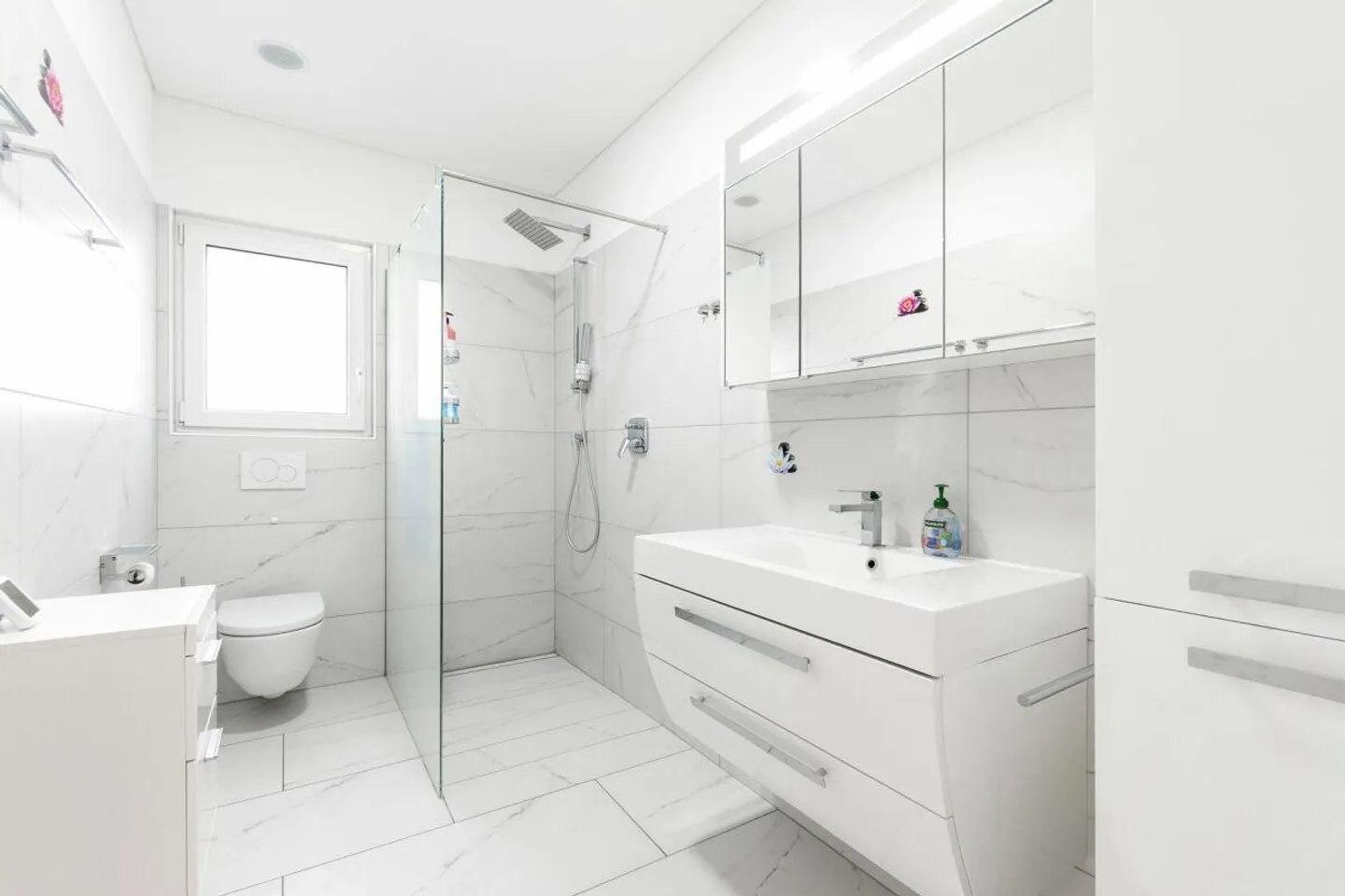 Bungalow moderne de 3.5 pièces - Photo 7 of 10