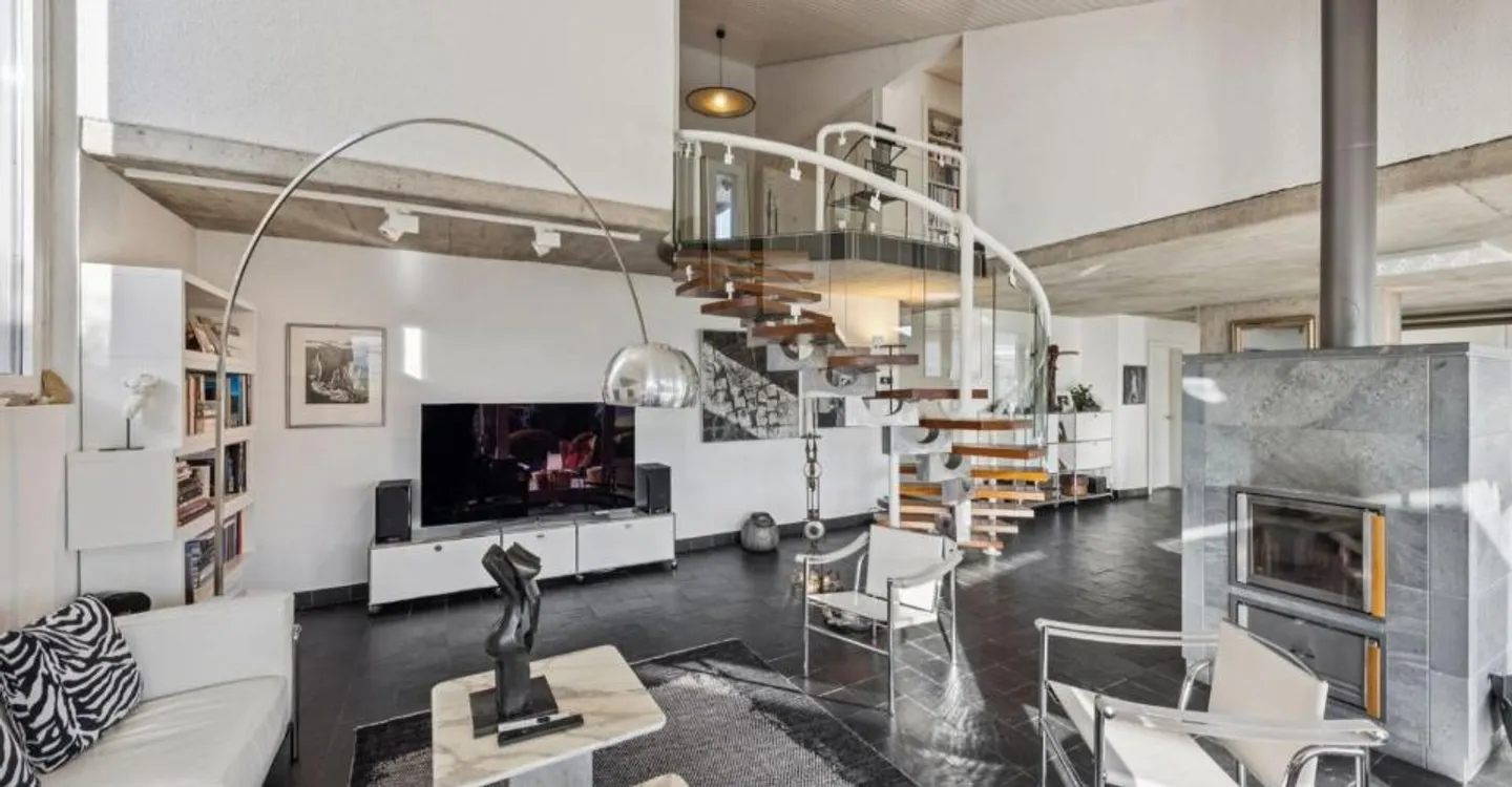 Maison d'Architecte avec Vue sur Montagne - Photo 3 sur 9